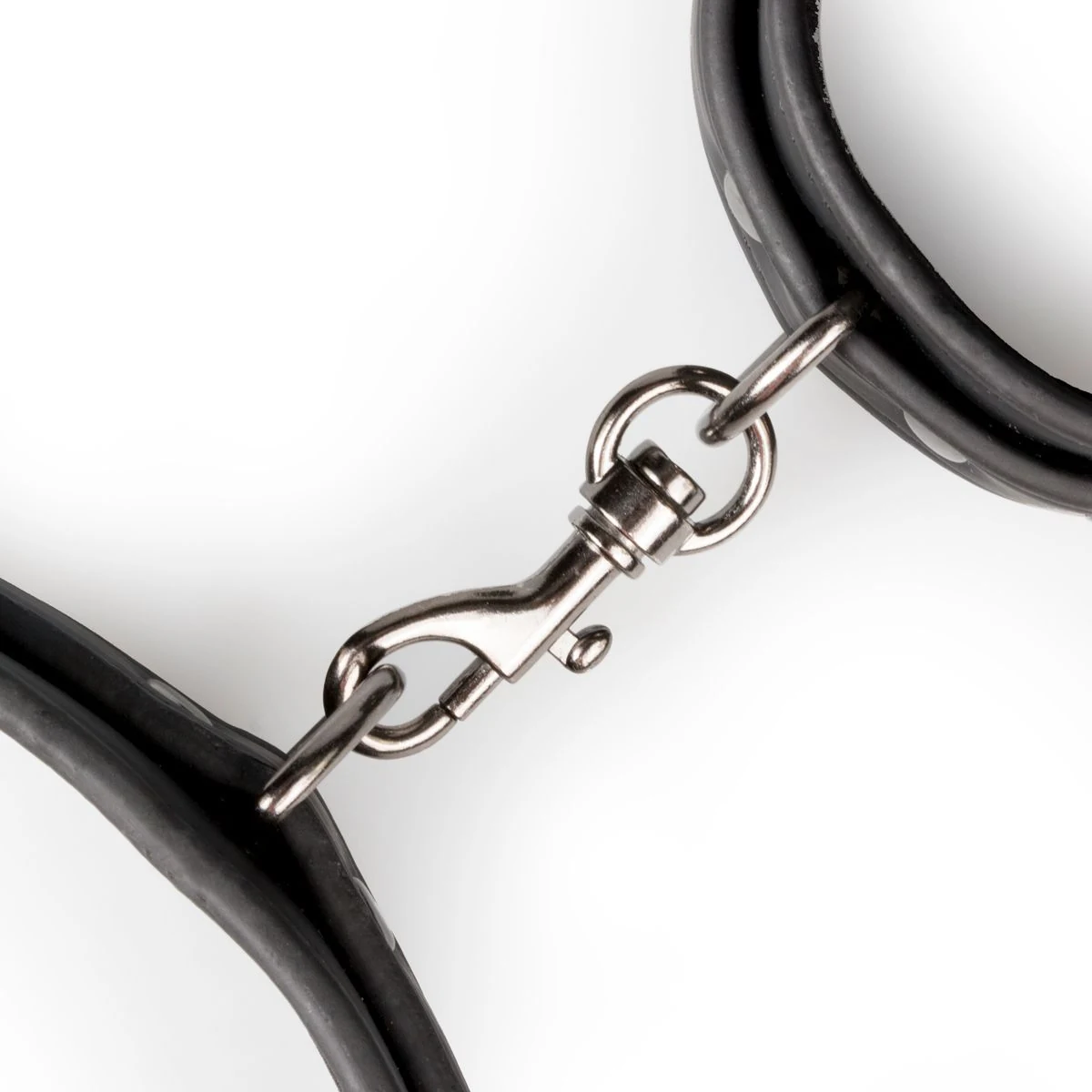 Schwarze Fesseln aus stabilem PU-Leder mit Metallteilen für Bondagespiele