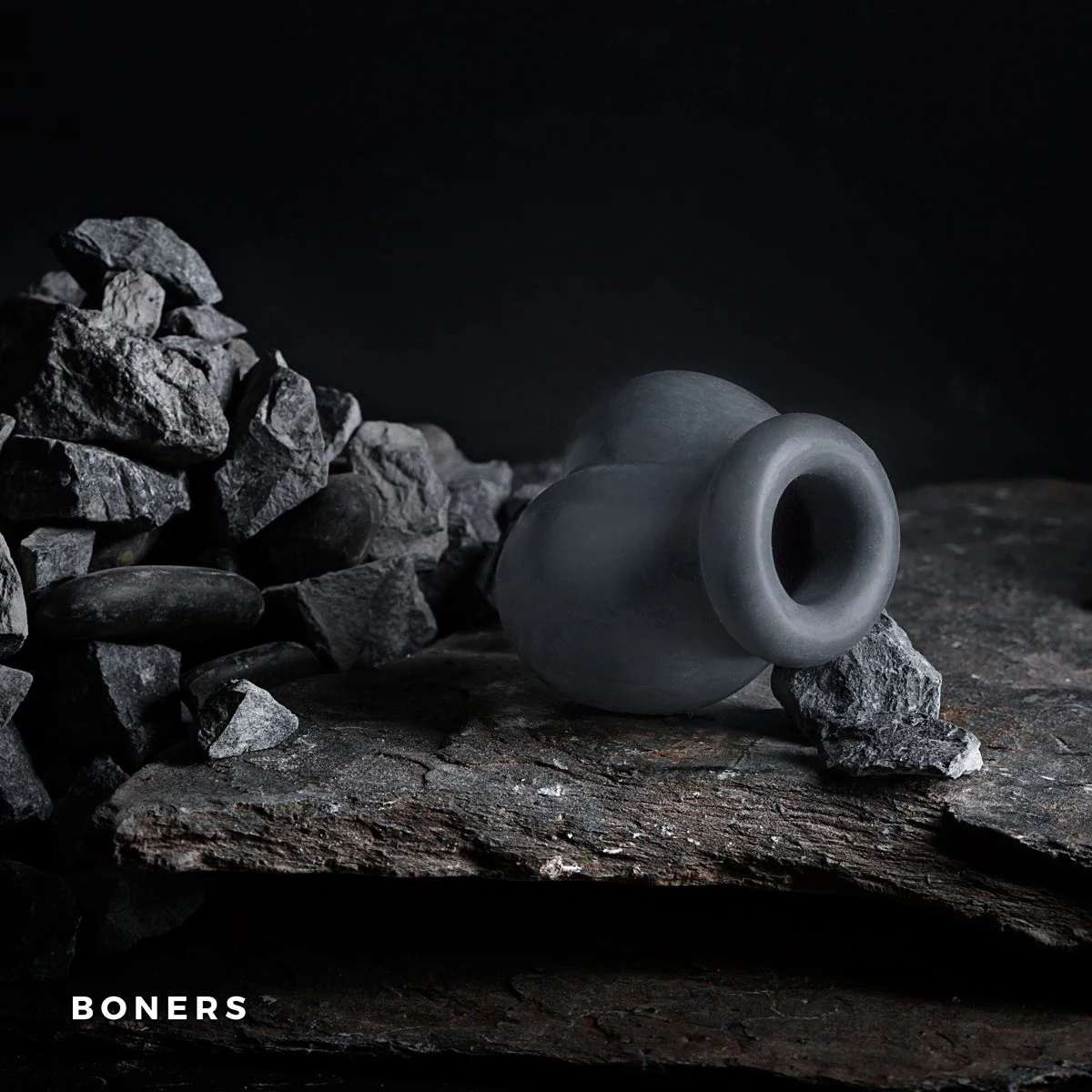 Grauer Ballstretcher aus weichem, flexiblem Silikon von Boners