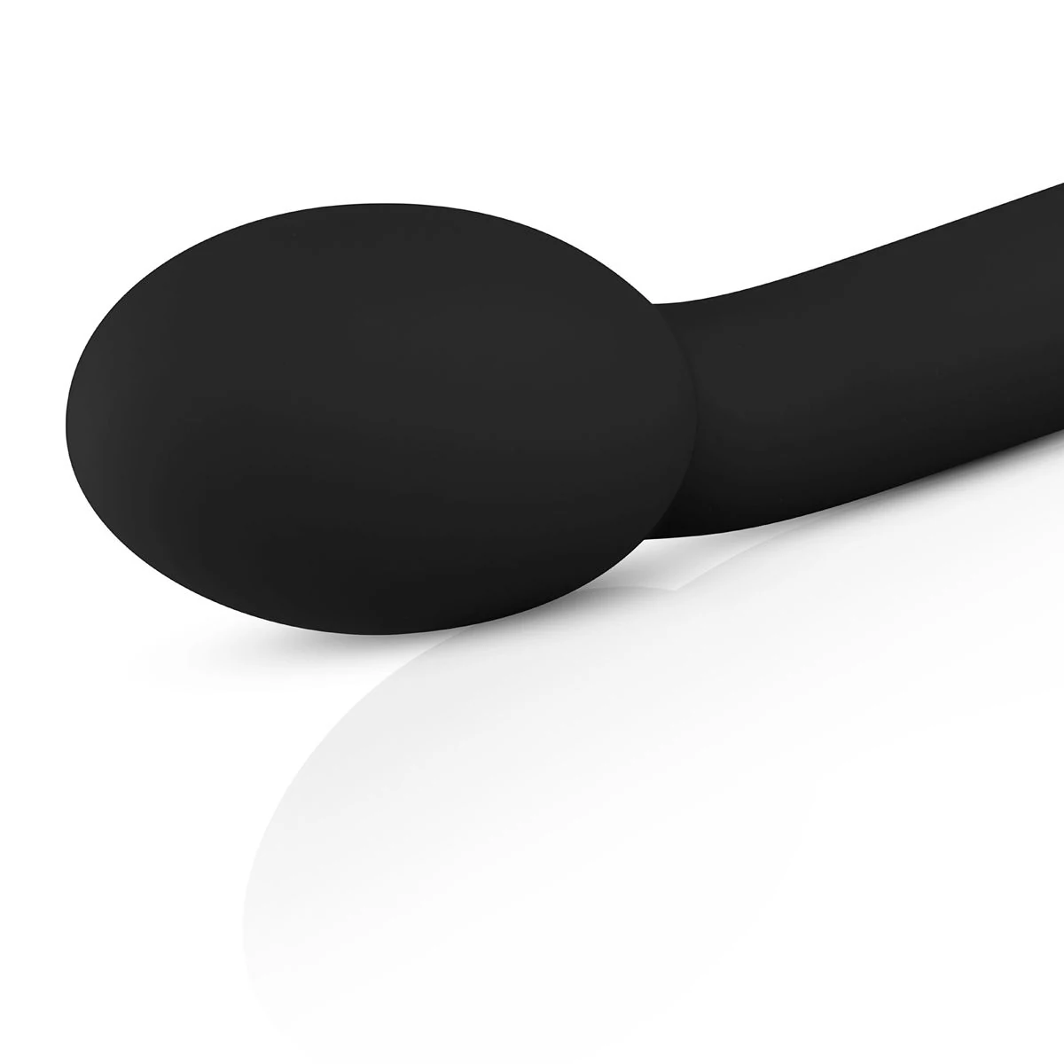 Schlanker schwarzer Vibrator aus ABS mit glatter Oberfläche