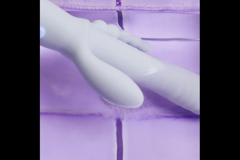 Triple Stimulation Vibrator mit flexiblem Analperlenarm in Blau