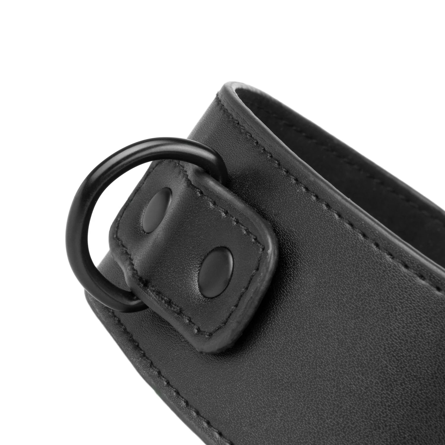 Halsband und Manschetten mit robustem Material und verstellbarer Passform