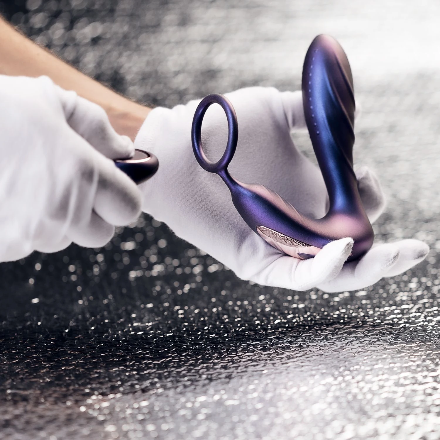 Hueman Analvibrator mit runden Unebenheiten am Schaft