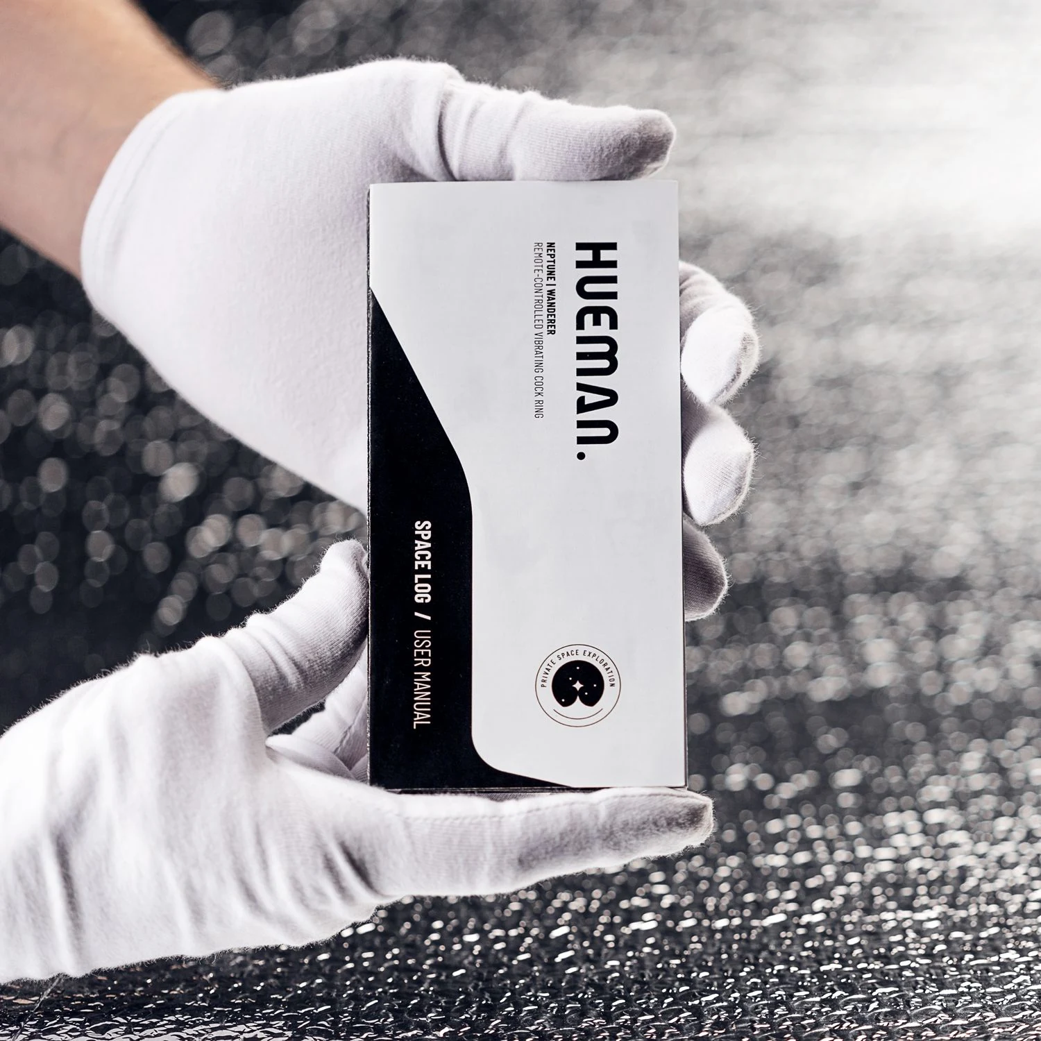 Lila Penisring mit Vibration, wiederaufladbar über USB-Ladekabel