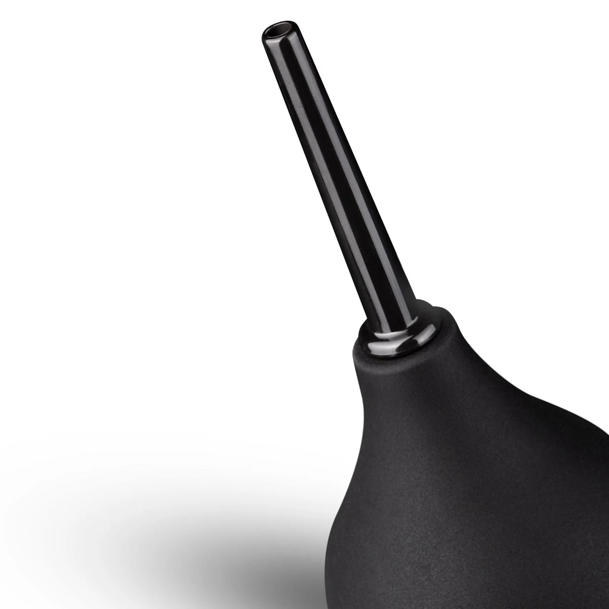 Schwarze Intimdusche mit Pumpball für analen und vaginalen Gebrauch