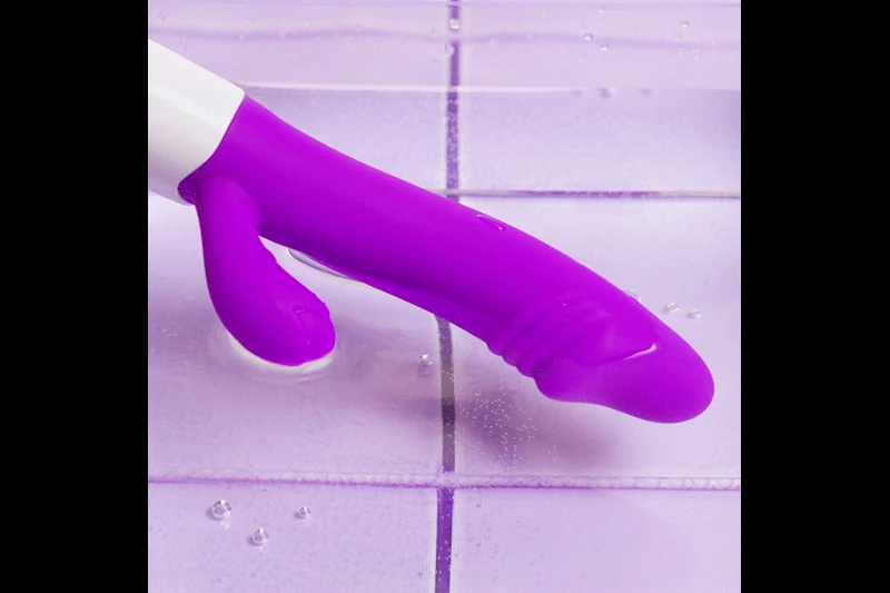 Rabbit Vibrator Lila aus Silikon mit 10 Vibrationseinstellungen