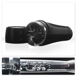 Fleshlight Flight Pilot Masturbator mit schwarzem Gehäuse und realistischer Öffnung
