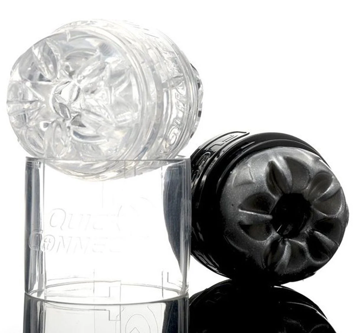 Durchsichtiger Connector zum Verbinden von zwei Quickshot Masturbatoren